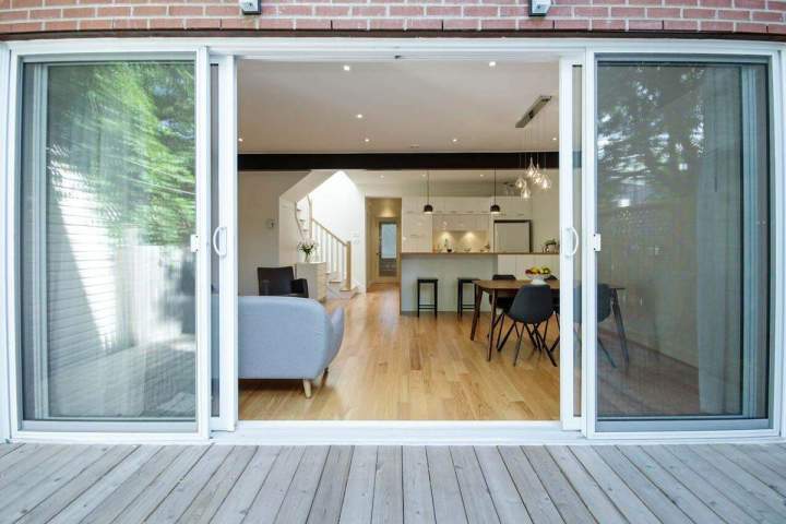 Baie vitrée et intérieur design Montréal